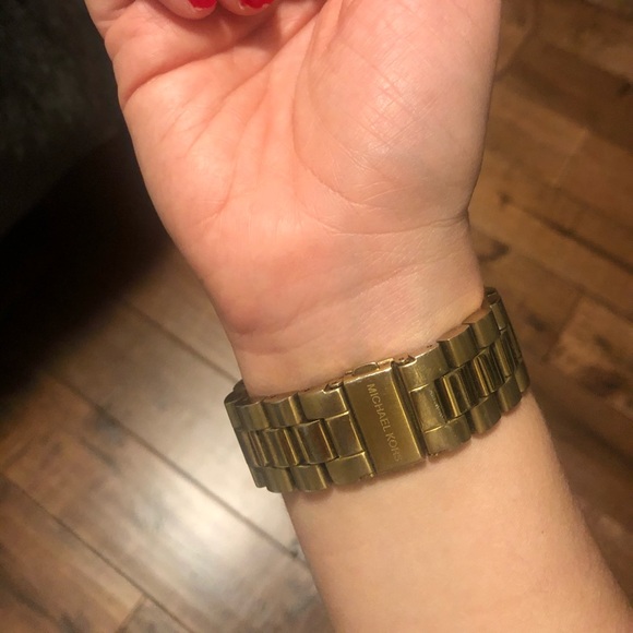 Michael Kors Gold Boyfriend Watch - Picture 5 of 5